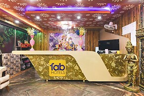 Fabhotel Rahi Crown