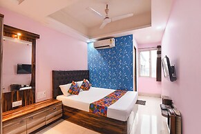 Fabhotel Deep