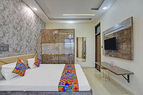 Fabhotel Shubh Palace