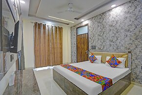 Fabhotel Shubh Palace