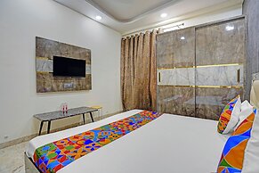 Fabhotel Shubh Palace