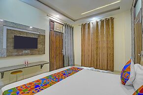 Fabhotel Shubh Palace