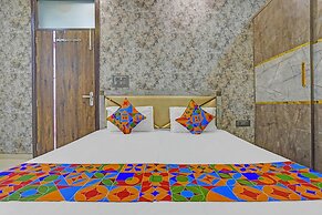 Fabhotel Shubh Palace