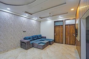 Fabhotel Shubh Palace