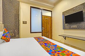 Fabhotel Shubh Palace