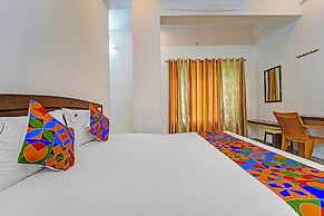 Fabhotel Raja Residency