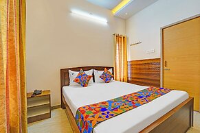 Fabhotel Raja Residency