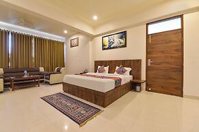 Fabhotel Shiv Palace