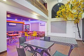 Fabhotel New Krishna Palace