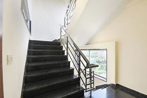 Fabhotel Alpha Stayz