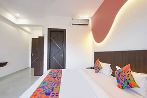 Fabhotel Black Pepper