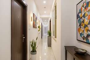Fabhotel Black Pepper