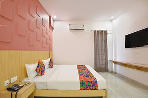 Fabhotel Black Pepper