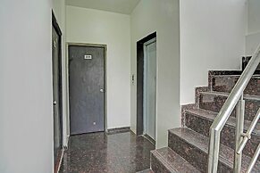 Fabhotel Royal Inn I