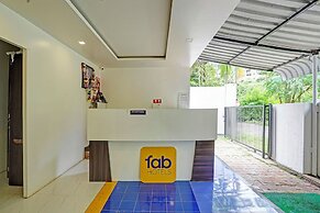 Fabhotel Royal Inn I