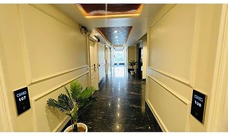 Fabhotel Lands Inn