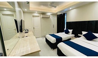Fabhotel Lands Inn