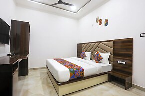 Fabhotel Varanasi Suites