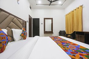 Fabhotel Varanasi Suites