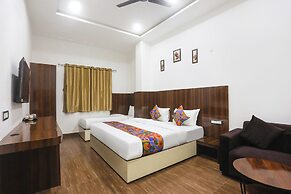 Fabhotel Varanasi Suites