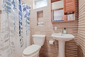 New Listing - Noord Villa With Private Pool
