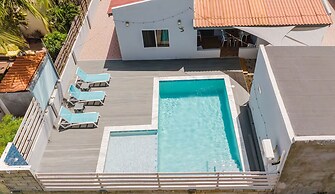 New Listing - Noord Villa With Private Pool