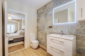 Porta Stella 2-Bedroom Luxury Apartment