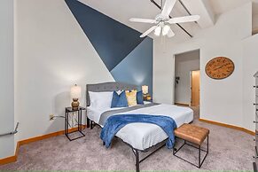 King Bed Great Location