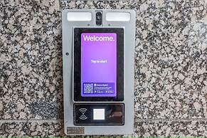 King Bed Great Location