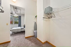 King Bed Great Location