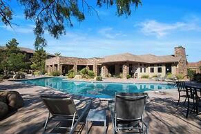 Western Front - Rustic Charm & Comfort