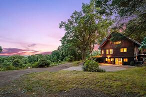 Catskill Estate w Epic Views hot tub