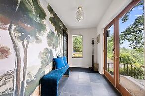 Catskill Estate w Epic Views hot tub