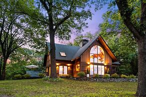 Catskill Estate w Epic Views hot tub