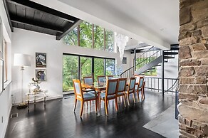 Catskill Estate w Epic Views hot tub
