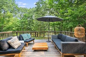 Catskill Estate w Epic Views hot tub