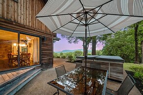 Catskill Estate w Epic Views hot tub