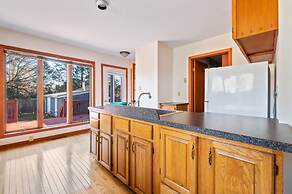 HV Spacious Retreat Sleeps 13 w Hot Tub