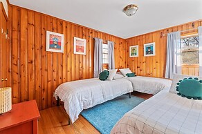 HV Spacious Retreat Sleeps 13 w Hot Tub