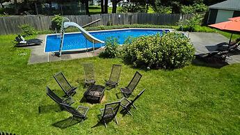HV Spacious Retreat Sleeps 13 w Hot Tub