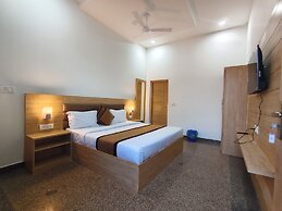 Hotel Devi Ram Atithi Bhawan Vrindavan By HRG