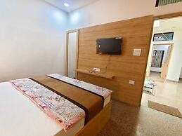 Hotel Devi Ram Atithi Bhawan Vrindavan By HRG
