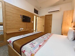Hotel Devi Ram Atithi Bhawan Vrindavan By HRG