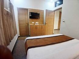 Hotel Devi Ram Atithi Bhawan Vrindavan By HRG