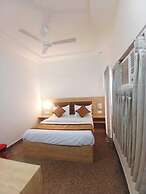 Hotel Devi Ram Atithi Bhawan Vrindavan By HRG