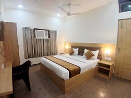 Hotel Devi Ram Atithi Bhawan Vrindavan By HRG