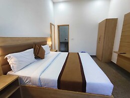 Hotel Devi Ram Atithi Bhawan Vrindavan By HRG