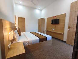 Hotel Devi Ram Atithi Bhawan Vrindavan By HRG