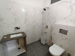 Hotel Devi Ram Atithi Bhawan Vrindavan By HRG