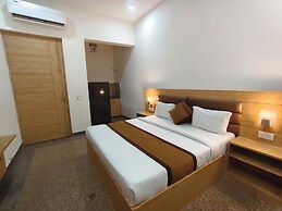 Hotel Devi Ram Atithi Bhawan Vrindavan By HRG
